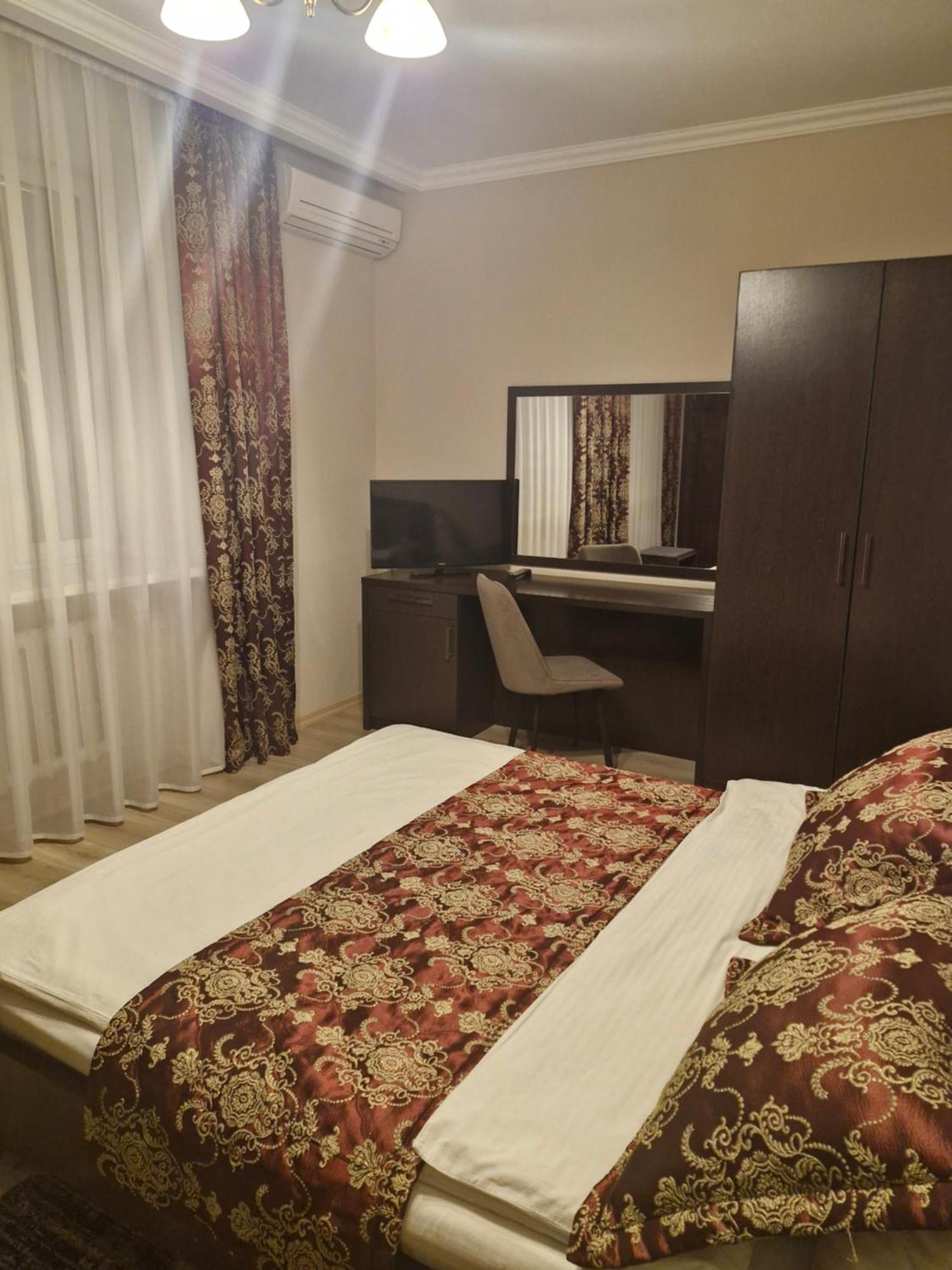 Nurtau Hotel Pavlodar Exterior photo