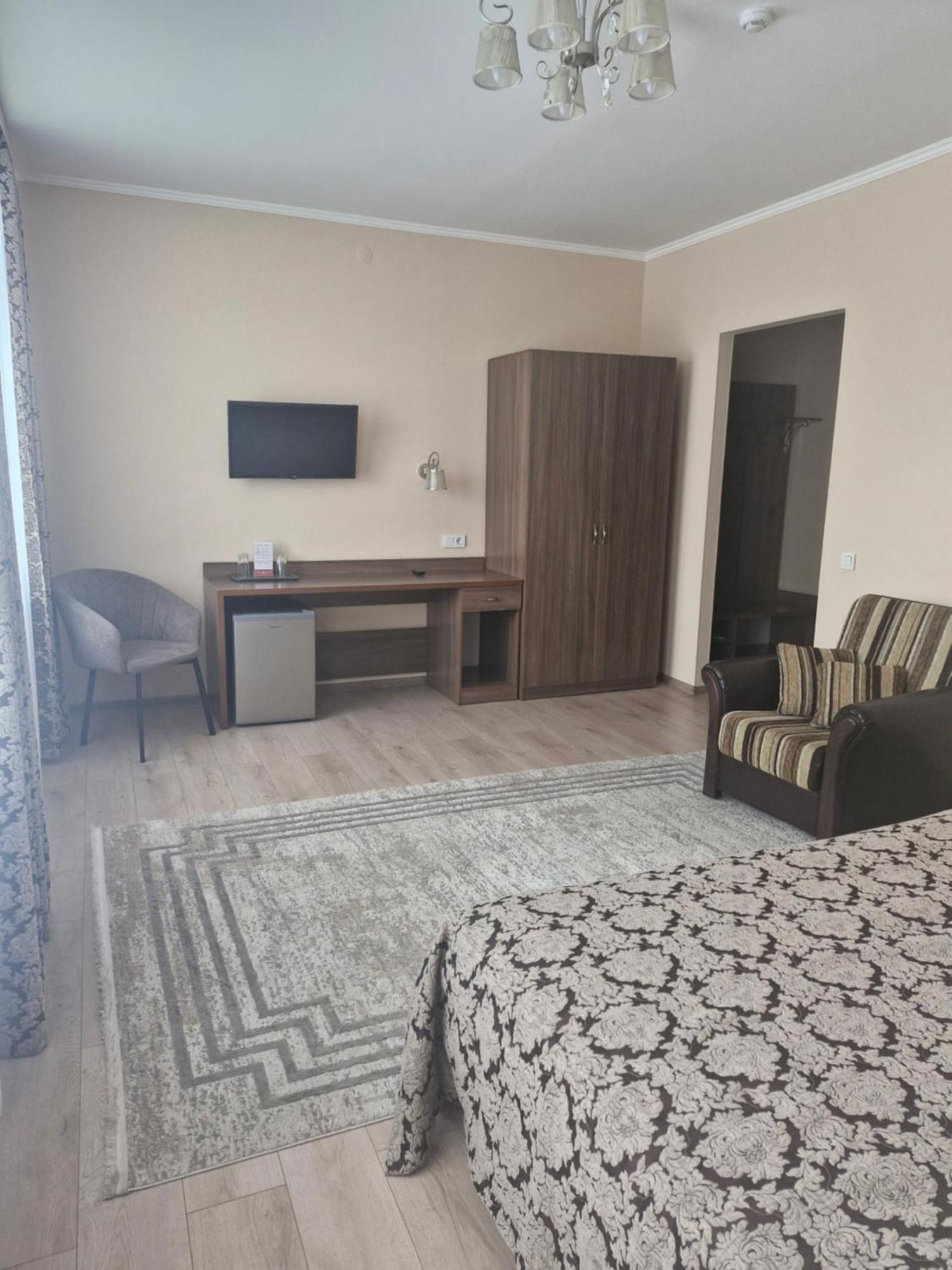 Nurtau Hotel Pavlodar Exterior photo