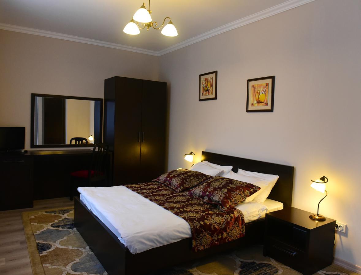 Nurtau Hotel Pavlodar Exterior photo